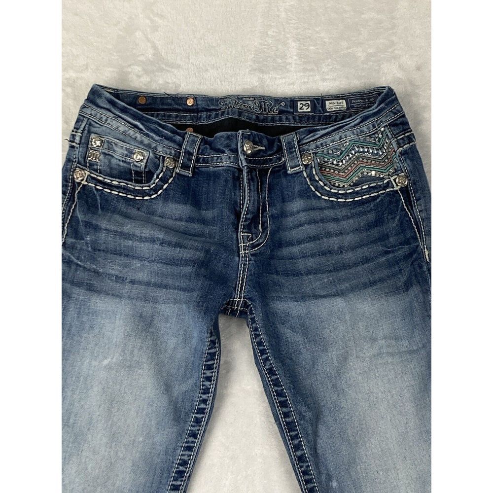 Miss Me Mid Rise Easy Cropped Jeans Women's Raw hem Medium Wash Blue Size 29 - Picture 2 of 16